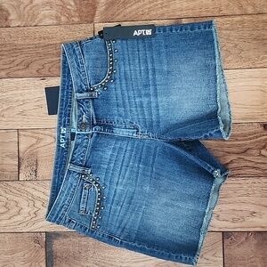 NWT shorts - Apt 9 size 14